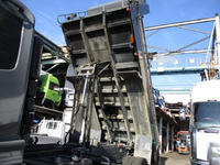 UDトラックスクオンダンプ大型（10t）[写真07]