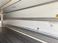 いすゞギガ冷蔵冷凍ウイング大型（10t）[写真12]