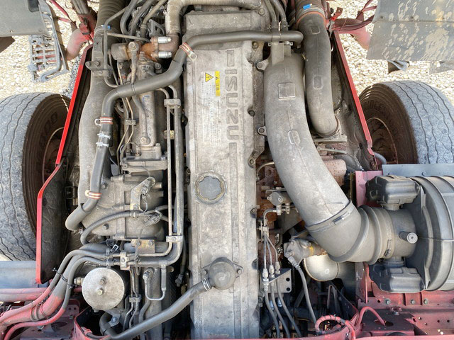 いすゞギガ冷蔵冷凍ウイング大型（10t）[写真25]