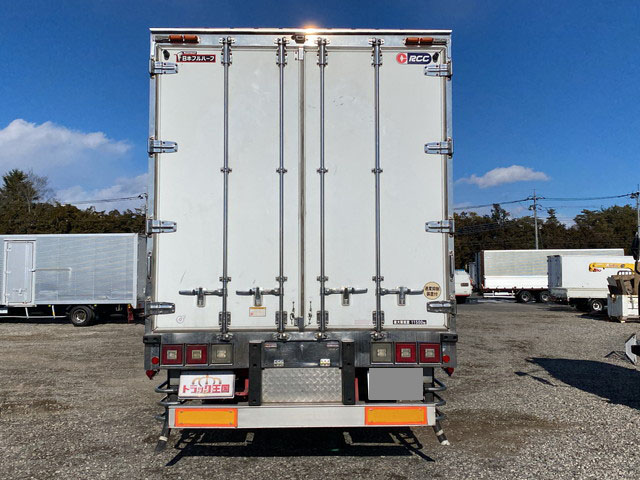 いすゞギガ冷蔵冷凍ウイング大型（10t）[写真08]