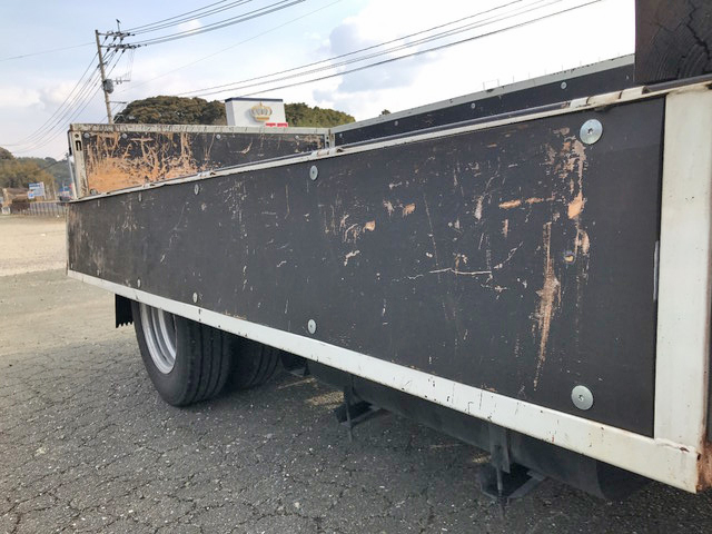 三菱ふそうキャンター平ボディ小型（2t・3t）[写真15]