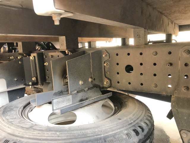 三菱ふそうキャンター平ボディ小型（2t・3t）[写真21]