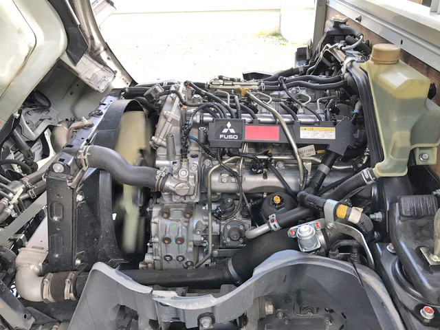 三菱ふそうキャンター平ボディ小型（2t・3t）[写真25]