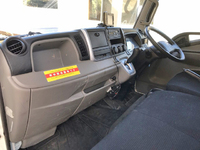 三菱ふそうキャンター平ボディ小型（2t・3t）[写真30]