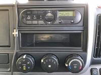 三菱ふそうキャンター平ボディ小型（2t・3t）[写真35]