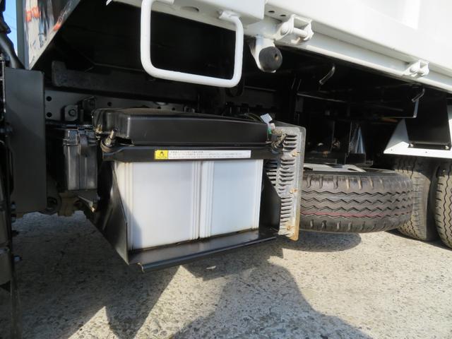 三菱ふそうキャンターダンプ小型（2t・3t）[写真16]