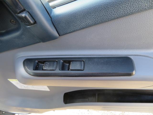 三菱ふそうキャンターダンプ小型（2t・3t）[写真17]