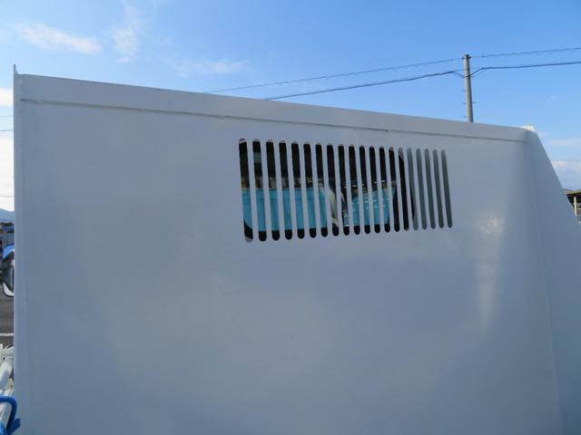 三菱ふそうキャンターダンプ小型（2t・3t）[写真06]