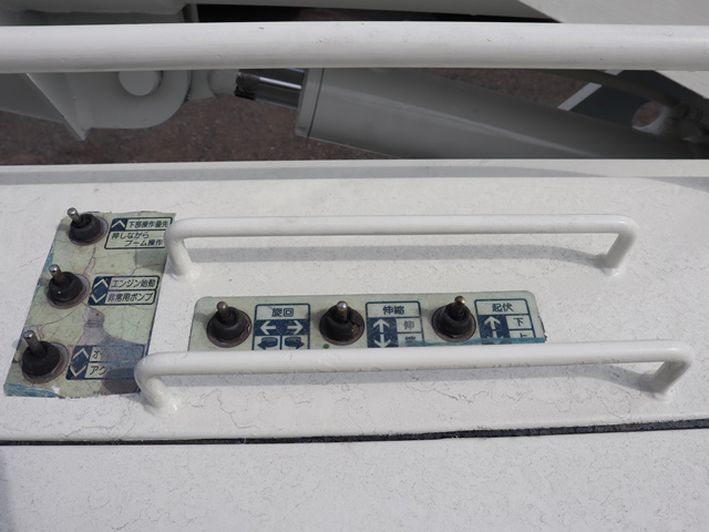 日野デュトロ高所作業車小型（2t・3t）[写真14]