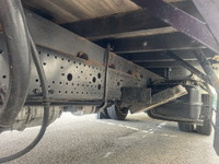 いすゞフォワードユニック4段中型（4t）[写真18]