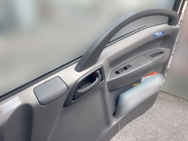 いすゞフォワードユニック4段中型（4t）[写真25]