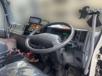 いすゞフォワードユニック4段中型（4t）[写真29]