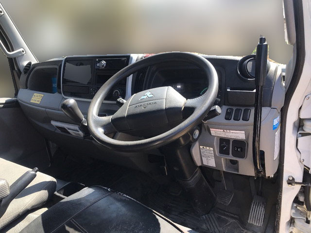 三菱ふそうキャンターダンプ小型（2t・3t）[写真21]