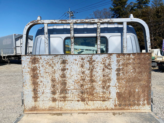 日野デュトロ平ボディ小型（2t・3t）[写真10]