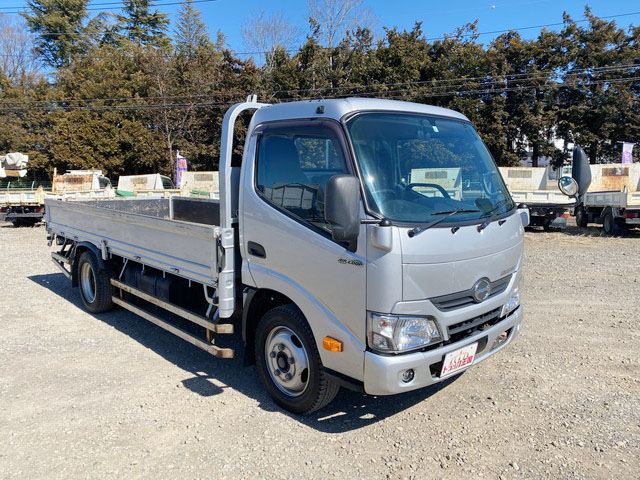 日野デュトロ平ボディ小型（2t・3t）[写真03]