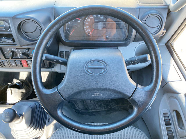 日野デュトロ平ボディ小型（2t・3t）[写真33]