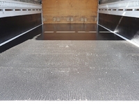 いすゞエルフ幌ウイング小型（2t・3t）[写真13]