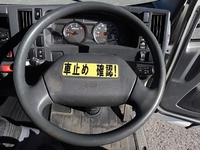 いすゞエルフ幌ウイング小型（2t・3t）[写真32]