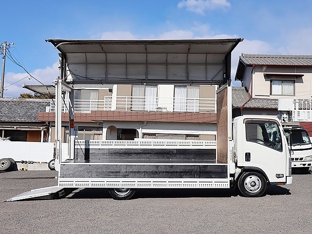 いすゞエルフ幌ウイング小型（2t・3t）[写真09]