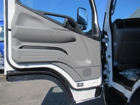 三菱ふそうキャンターアルミウイング小型（2t・3t）[写真18]