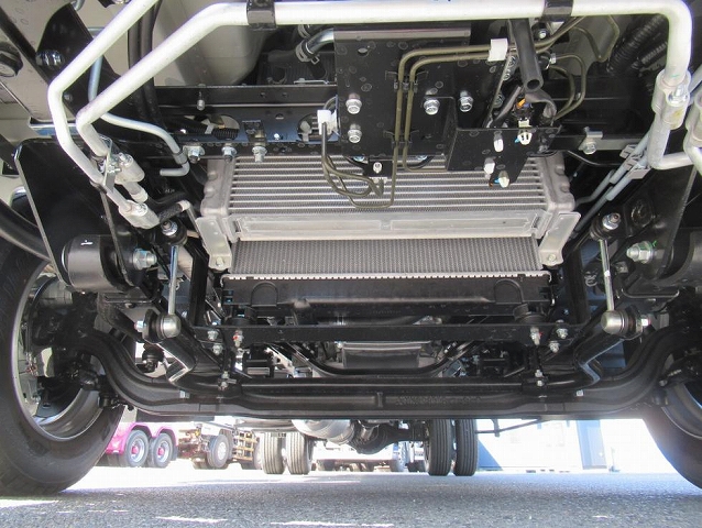 三菱ふそうキャンターアルミウイング小型（2t・3t）[写真31]