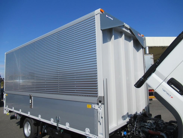 三菱ふそうキャンターアルミウイング小型（2t・3t）[写真37]