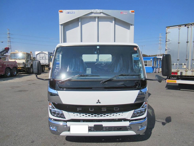 三菱ふそうキャンターアルミウイング小型（2t・3t）[写真04]