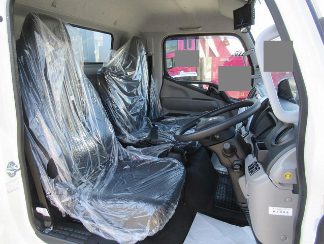 三菱ふそうキャンターアルミウイング小型（2t・3t）[写真07]