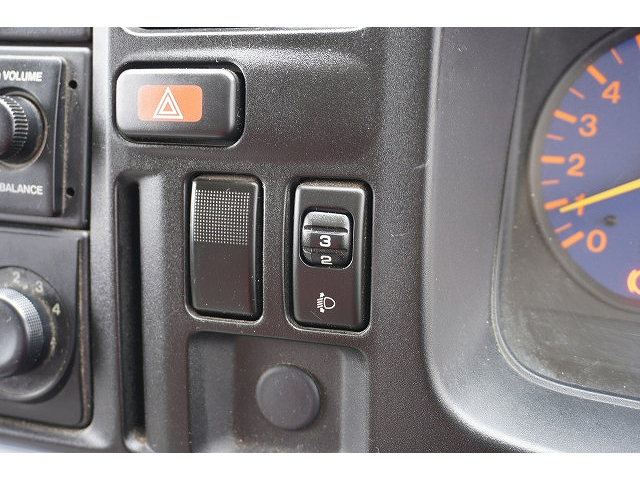 マツダタイタンダッシュ幌車小型（2t・3t）[写真32]