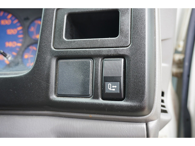 マツダタイタンダッシュ幌車小型（2t・3t）[写真33]