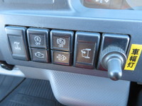 いすゞエルフダブルキャブ（Wキャブ）小型（2t・3t）[写真14]