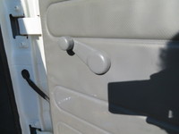 いすゞエルフダブルキャブ（Wキャブ）小型（2t・3t）[写真22]