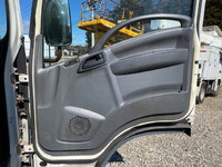 いすゞエルフ冷凍車（冷蔵車）小型（2t・3t）[写真24]