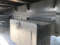 三菱ふそうキャンターアルミウイング小型（2t・3t）[写真21]