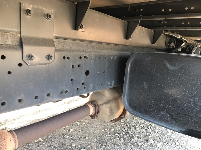 三菱ふそうキャンターアルミウイング小型（2t・3t）[写真22]