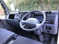 三菱ふそうキャンターアルミウイング小型（2t・3t）[写真29]