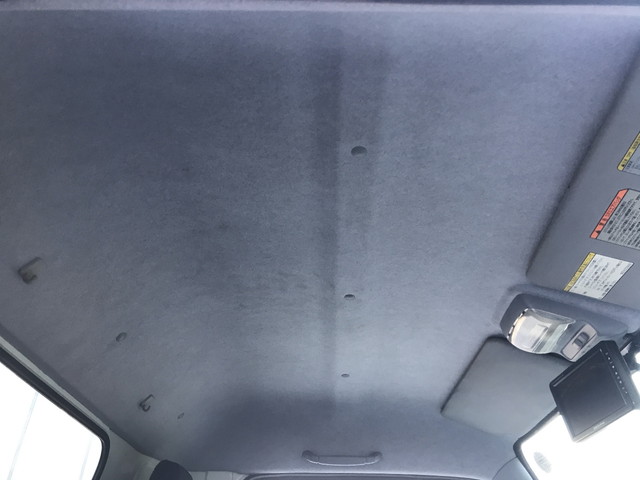 三菱ふそうキャンターアルミウイング小型（2t・3t）[写真31]