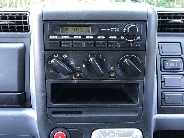 三菱ふそうキャンターアルミウイング小型（2t・3t）[写真34]