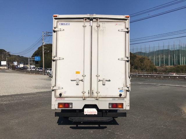 三菱ふそうキャンターアルミウイング小型（2t・3t）[写真08]