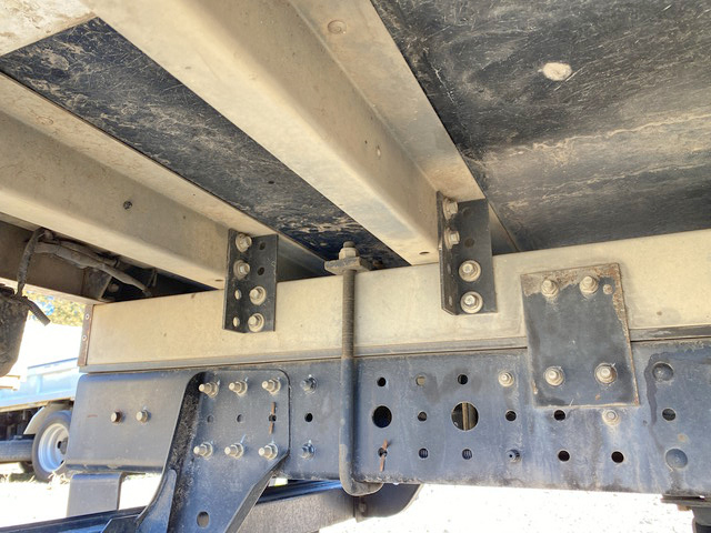 三菱ふそうキャンター冷凍車（冷蔵車）小型（2t・3t）[写真23]