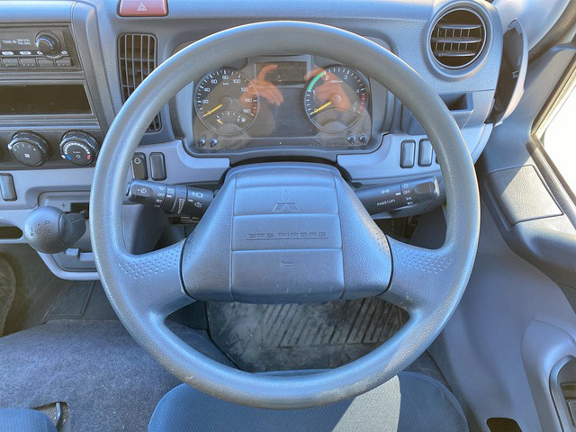 三菱ふそうキャンター冷凍車（冷蔵車）小型（2t・3t）[写真38]