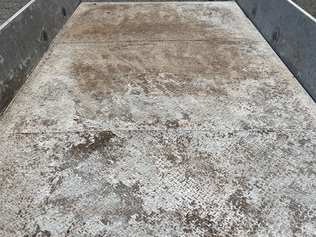 いすゞエルフクレーン3段小型（2t・3t）[写真10]