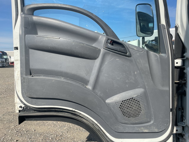 いすゞエルフクレーン3段小型（2t・3t）[写真25]