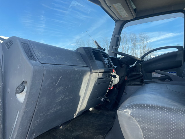 いすゞエルフクレーン3段小型（2t・3t）[写真29]