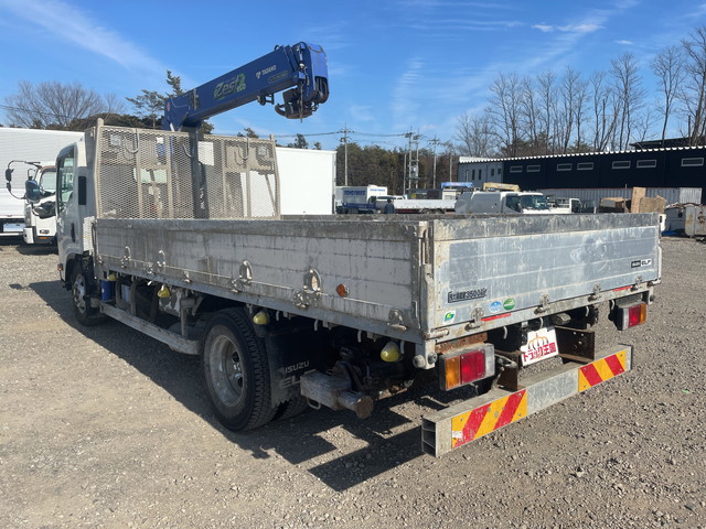 いすゞエルフクレーン3段小型（2t・3t）[写真03]