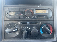 いすゞエルフクレーン3段小型（2t・3t）[写真34]