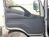 日野デュトロ冷凍車（冷蔵車）小型（2t・3t）[写真29]