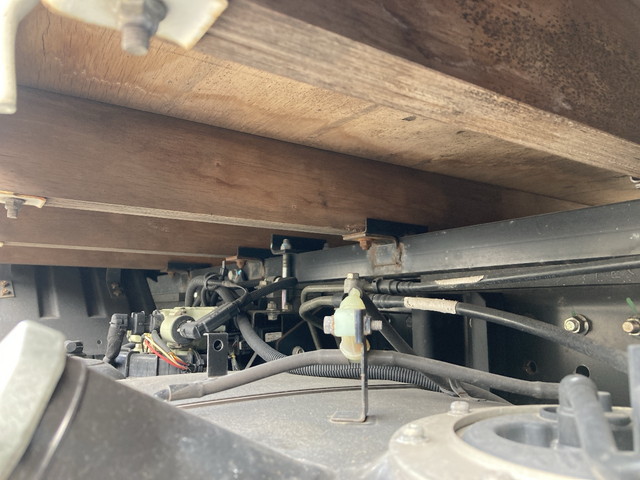 日産アトラス平ボディ小型（2t・3t）[写真21]