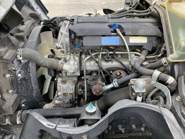 日産アトラス平ボディ小型（2t・3t）[写真24]