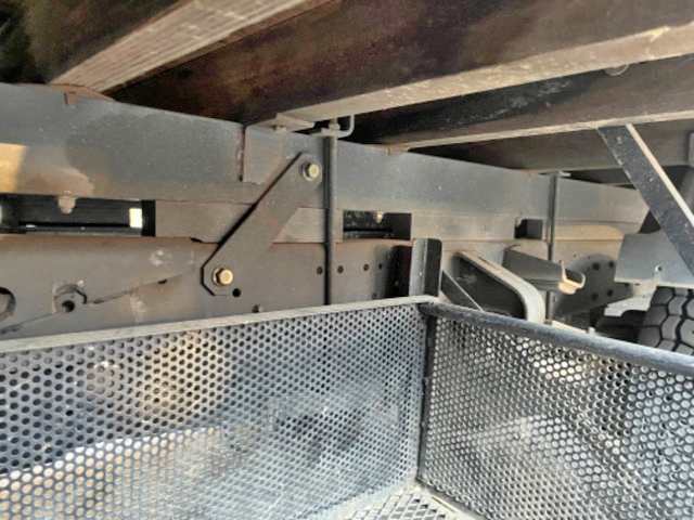 三菱ふそうキャンタークレーン4段小型（2t・3t）[写真17]